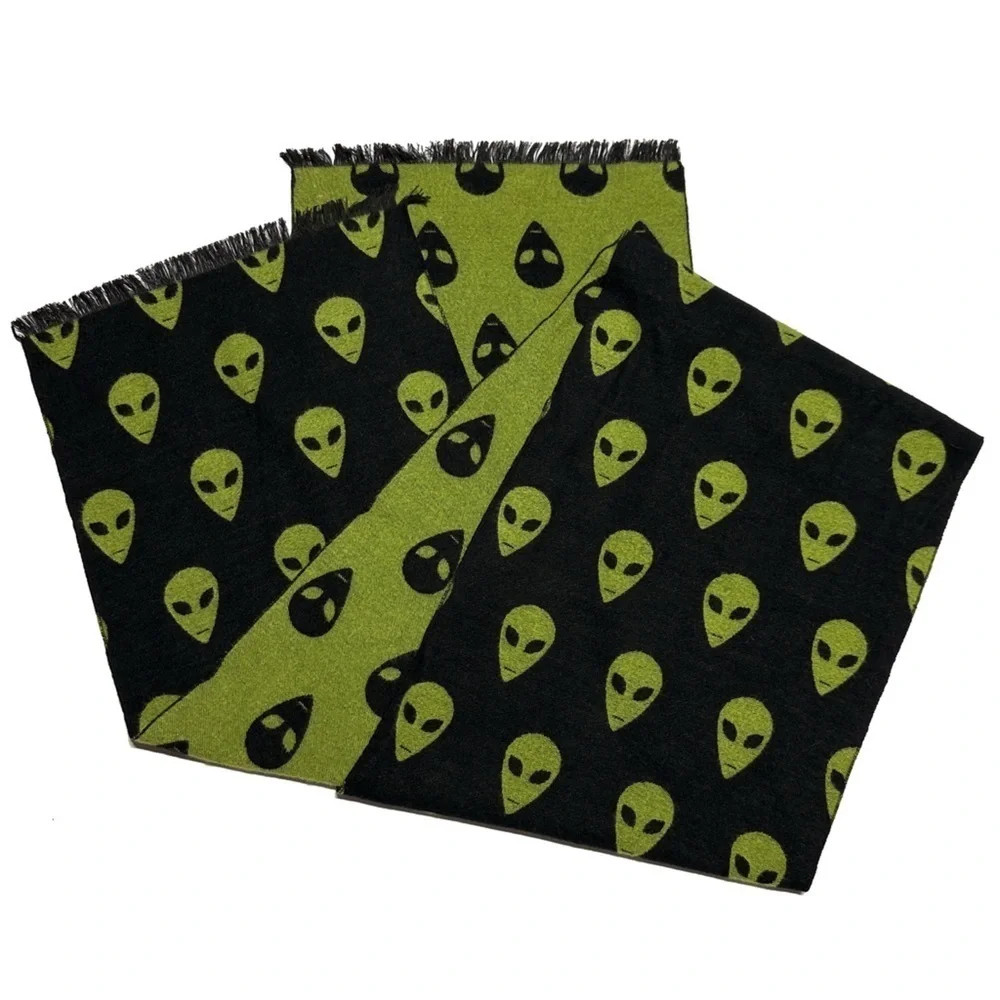 Alien Heads Soft Scarf Green Black Fringe 69.5 x 11.75 inches Sci Fi Space